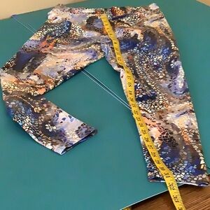 Soft surrounding stretchy pants